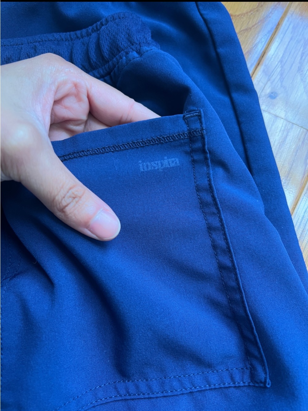 Navy scrub set - Picture 3 of 4